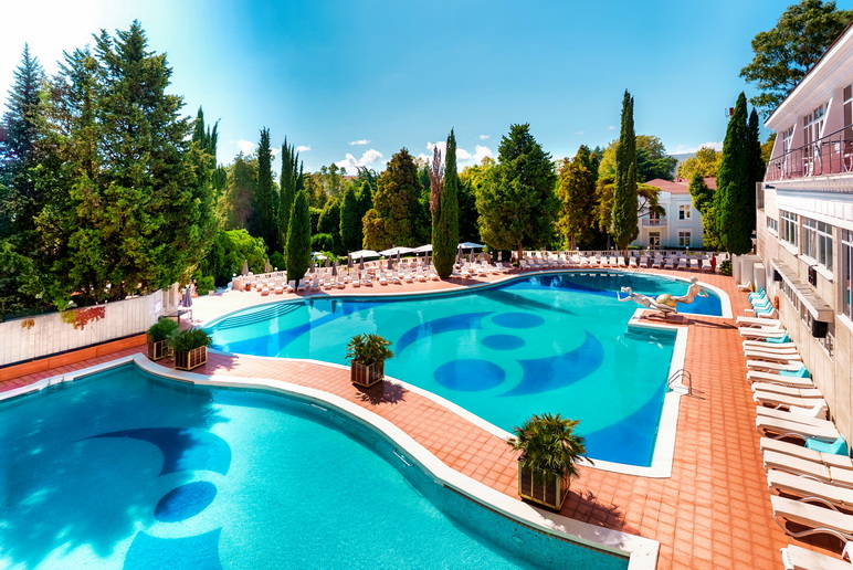 Открытый бассейн