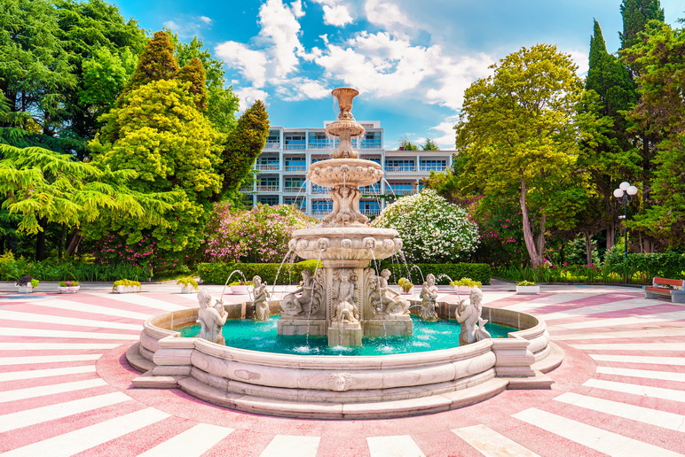 Территория санатория «Южное Взморье»