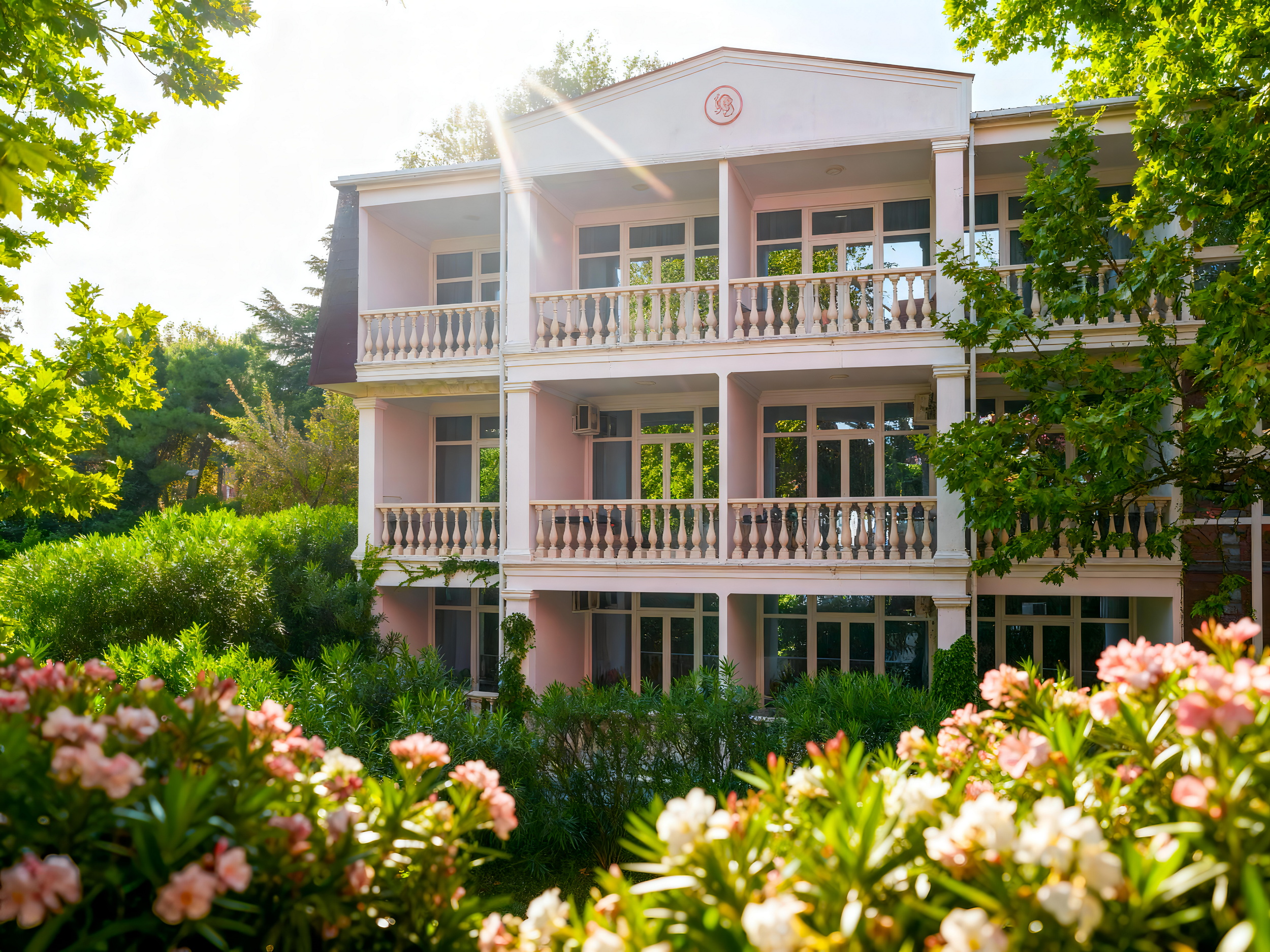 Территория санатория